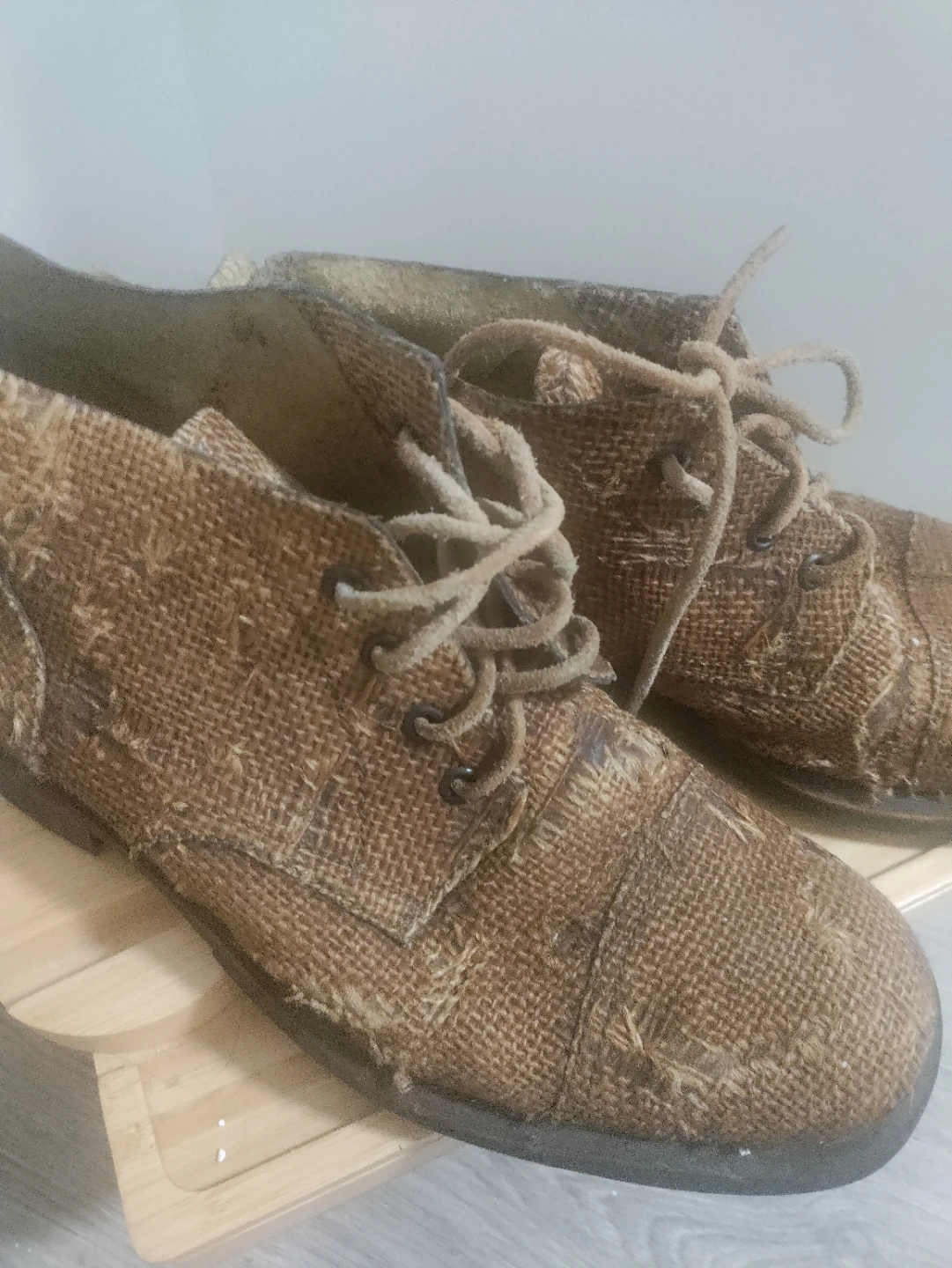 AKETOHN Brown Burlap Lace-Up Boots