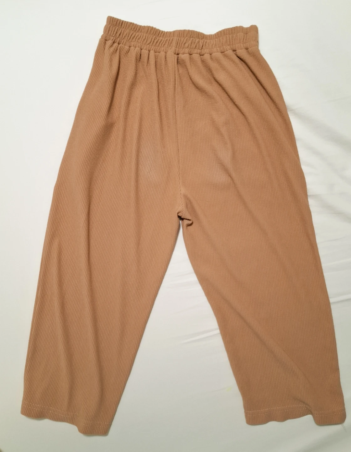 Beige Ribbed Capri Pants - photo 3