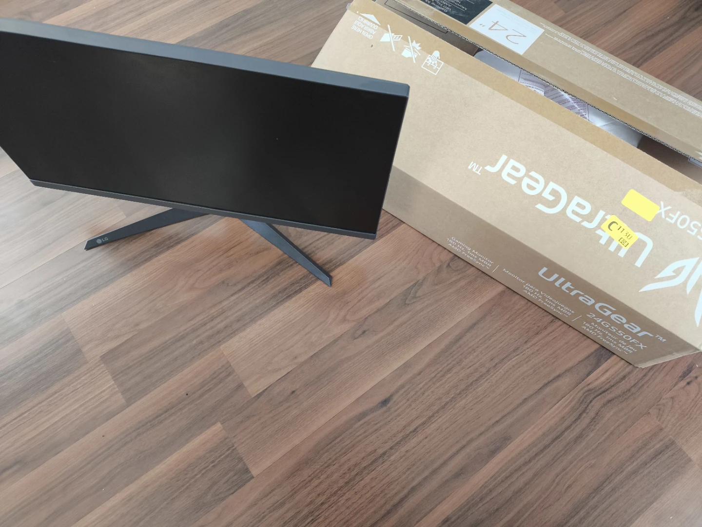 LG UltraGear 24" 180 Hz Gaming Monitor - photo 2