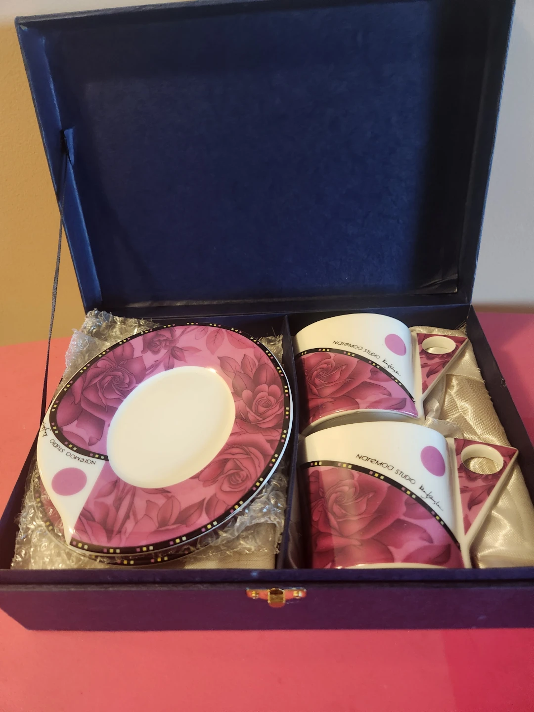 Coffee or tea set of 2