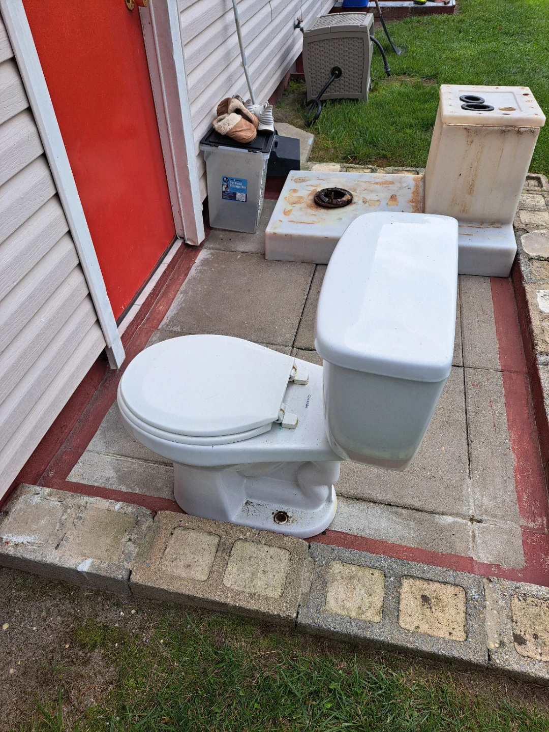 American Standard White Toilet Tank and Bowl - photo 3