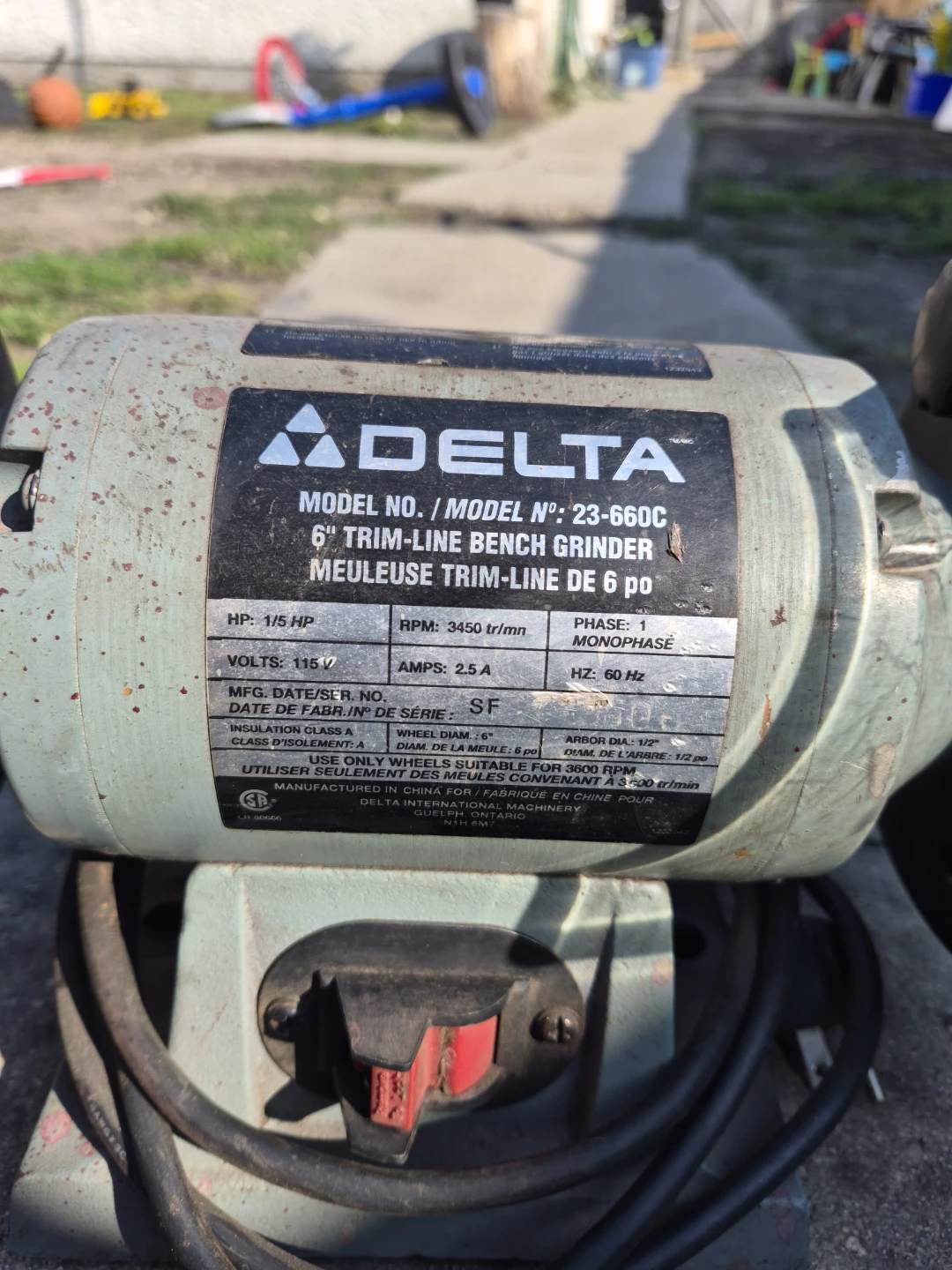 Delta 6" Trim-Line Bench Grinder - photo 2