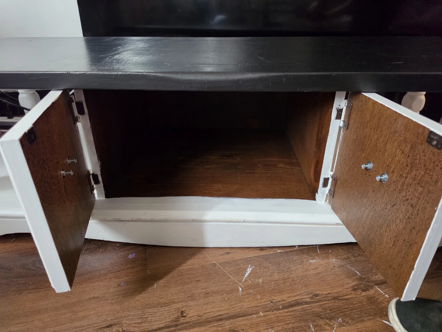 White Coffee Table with 2 Drawers - photo 4