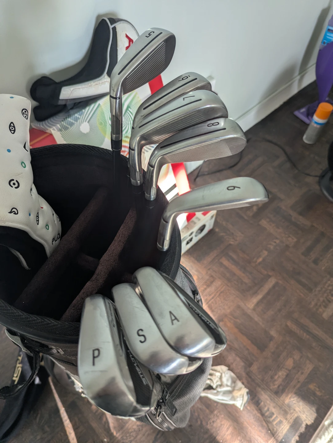 RH Taylormade Stealth Irons