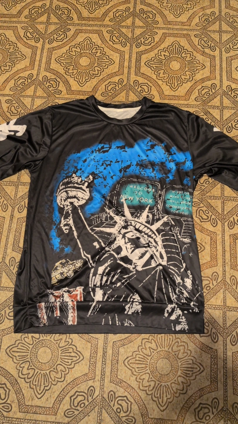 Statue of Liberty New York Graphic Long Sleeve Shirt
