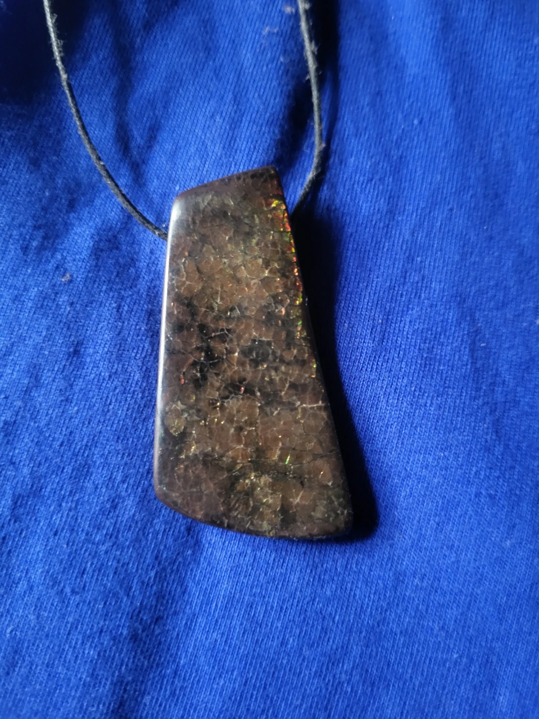 Polished Stone Pendant Necklace