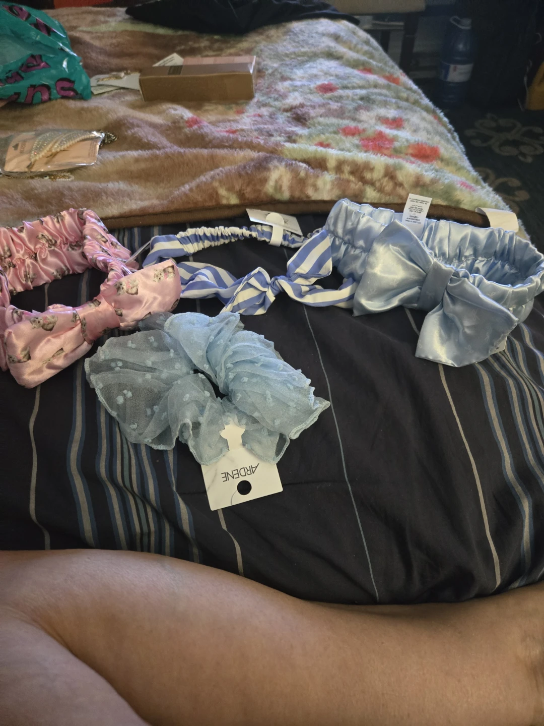 Ardene Hair Accessories Scrunchies and Headband Set