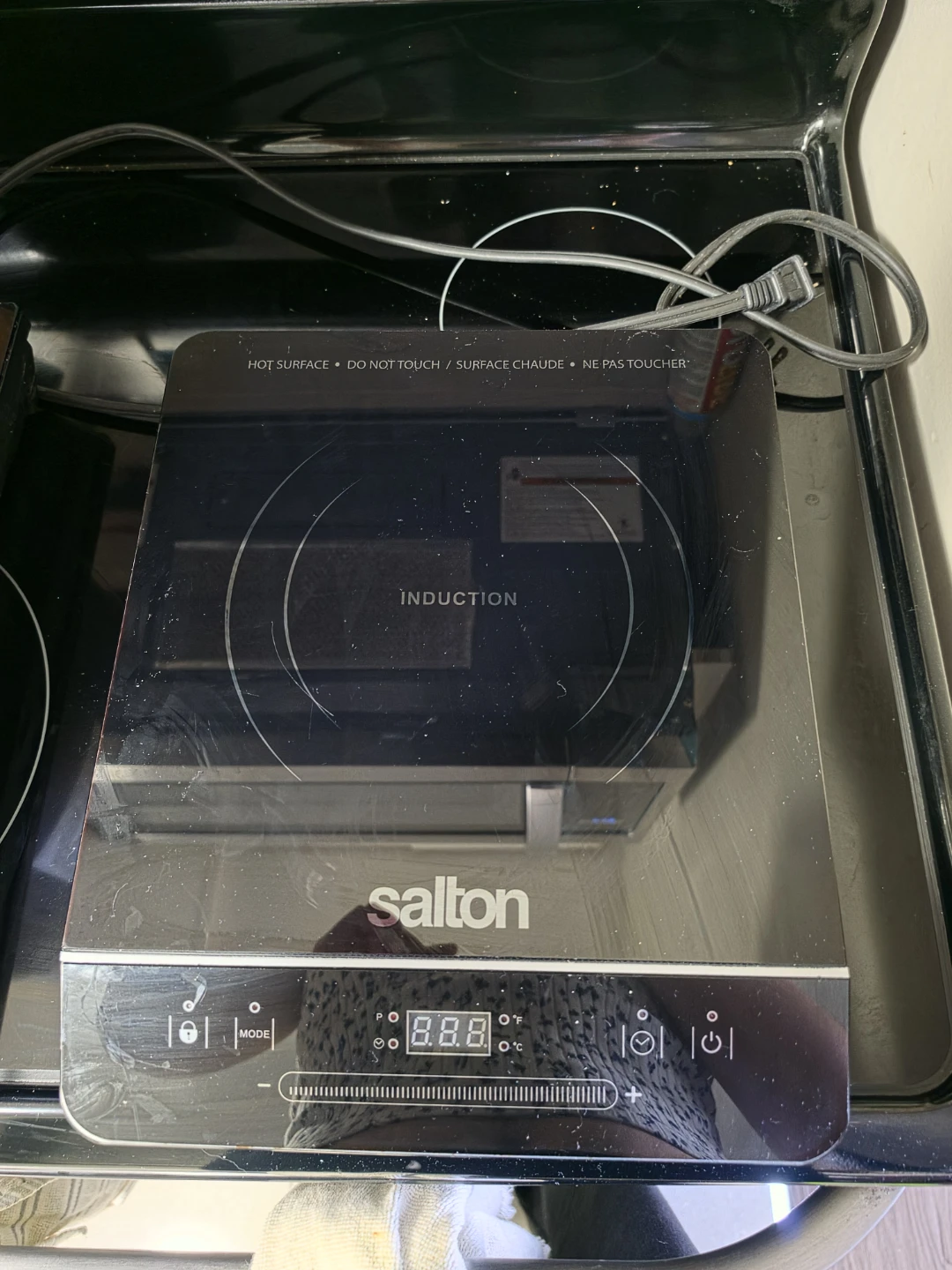 Salton Induction Cooktop
