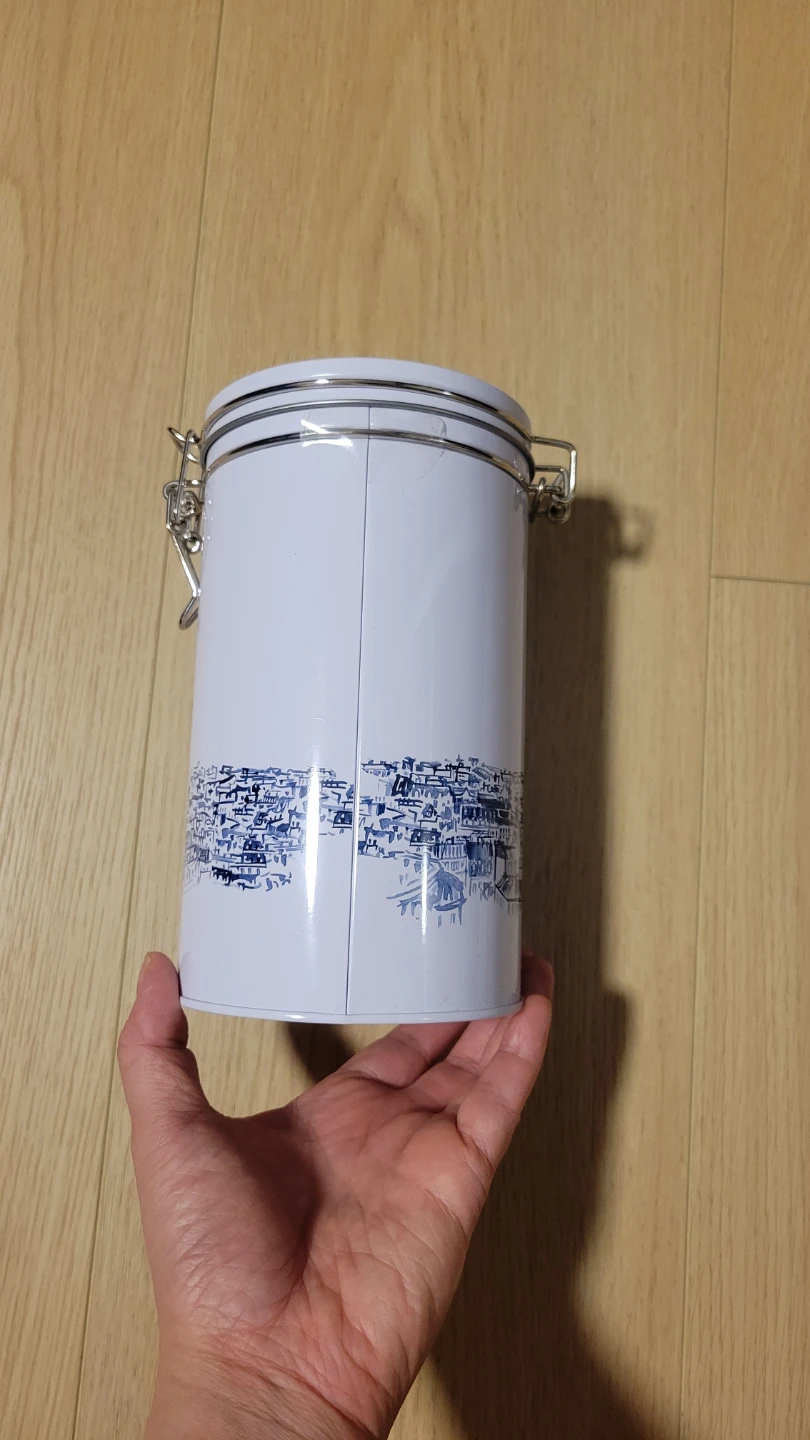 Caudalie Paris Tin Container - photo 2