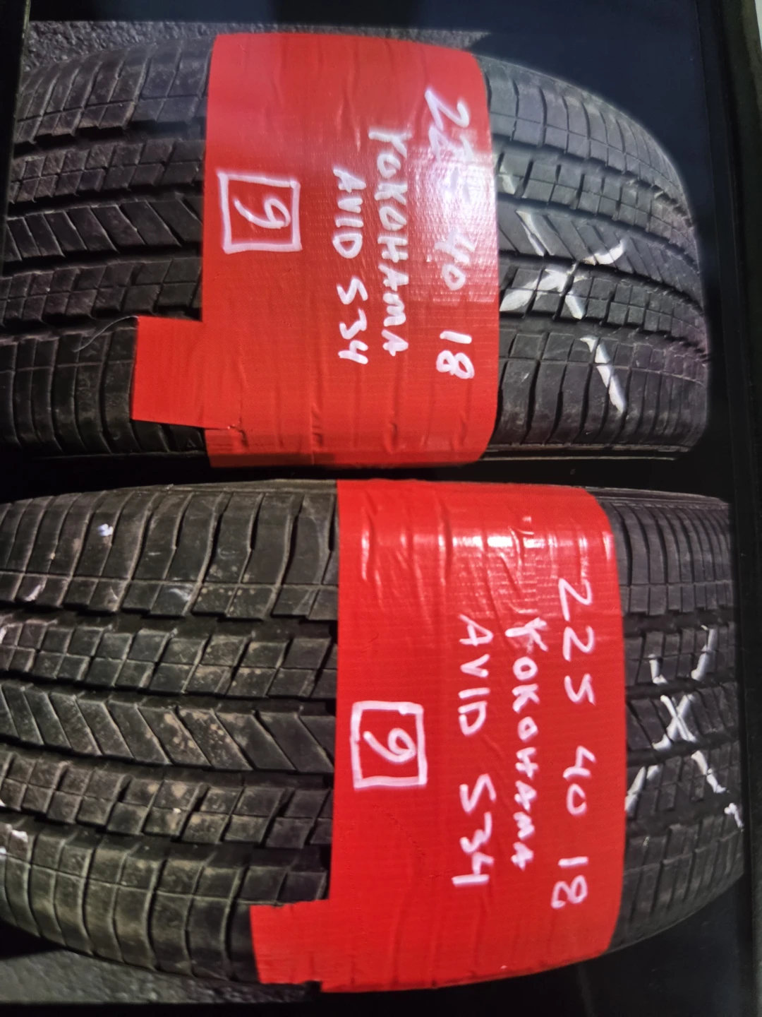 Yokohama Avid S34 Tires (225/40 R18)