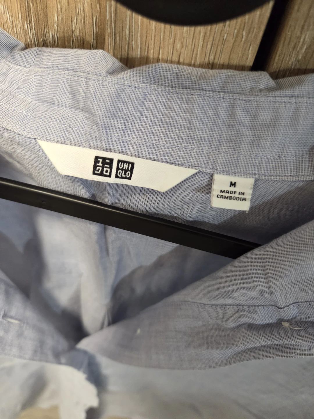 UNI QLO Blue Button-Up Shirt - Size M - photo 2