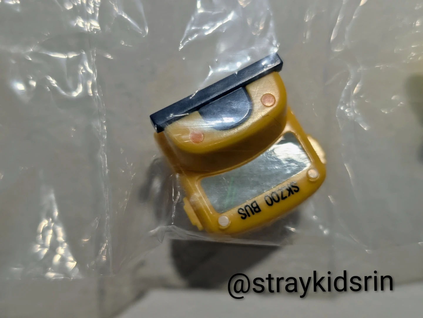 Stray Kids FoxI.Ny SKZOO Bus - photo 3