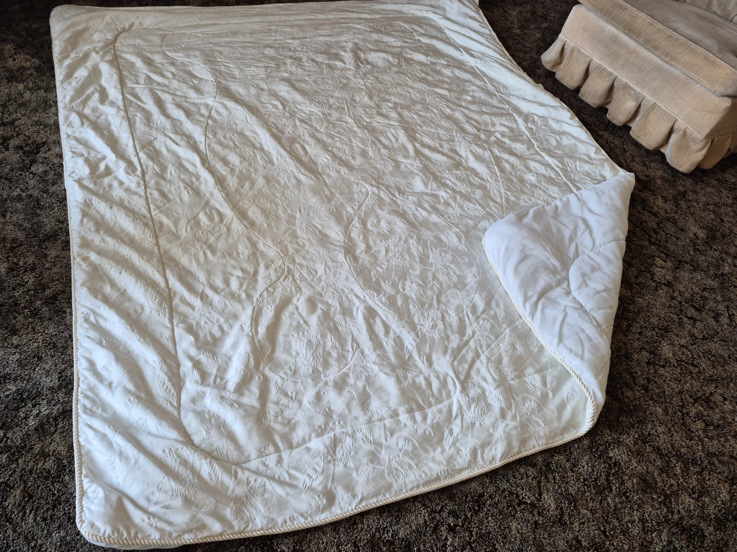 QUILTED BEDSPREAD