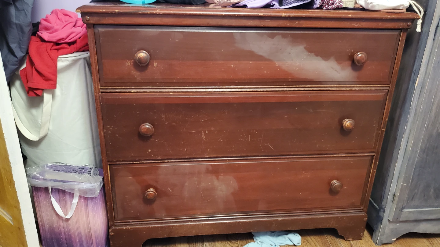 Solid Wood 3-Drawer Dresser