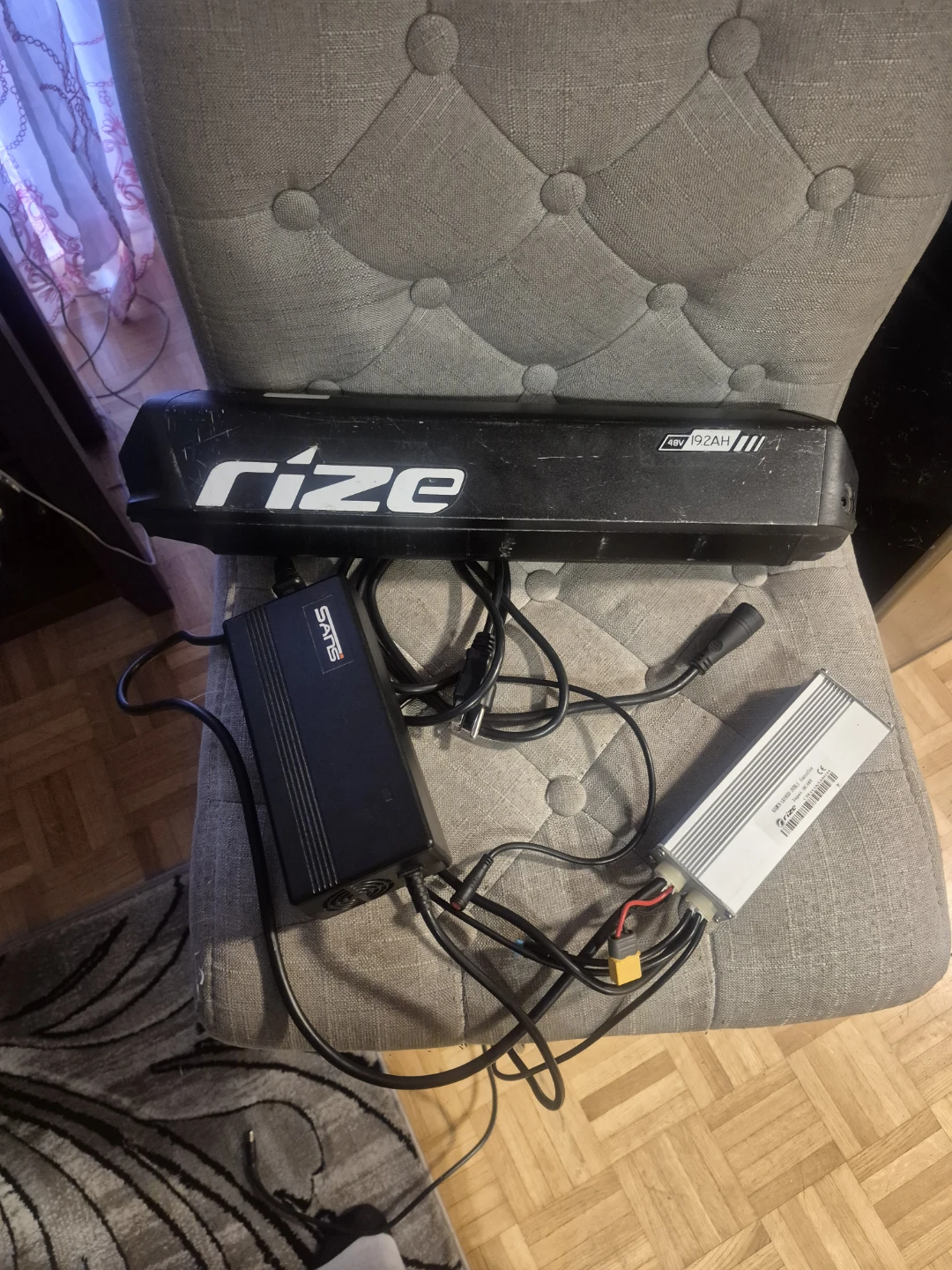 Rize 48V 12AH E-bike Battery and Charger and controller - photo 5