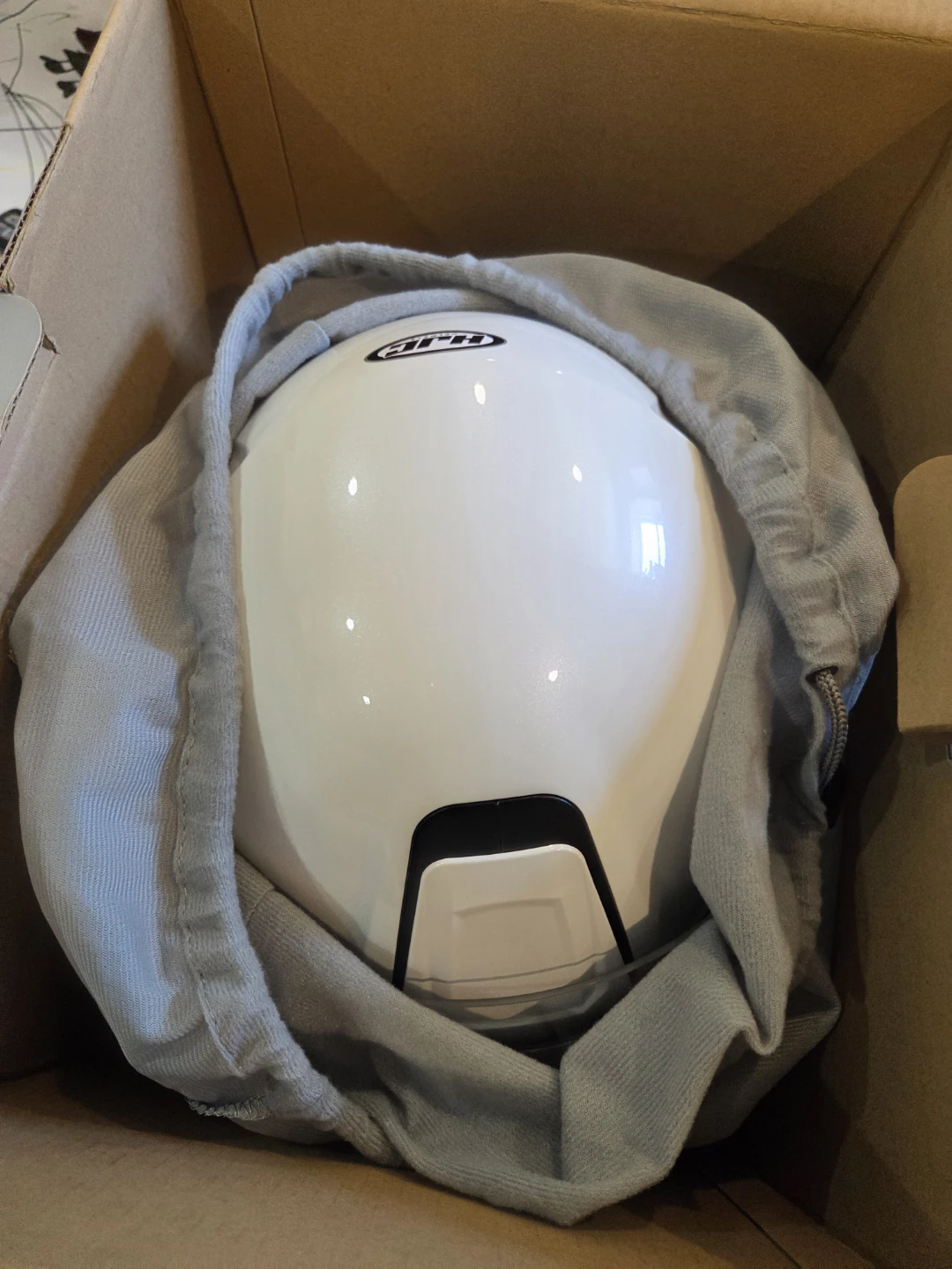 HJC i40N Pearl White Motorcycle Helmet - photo 2