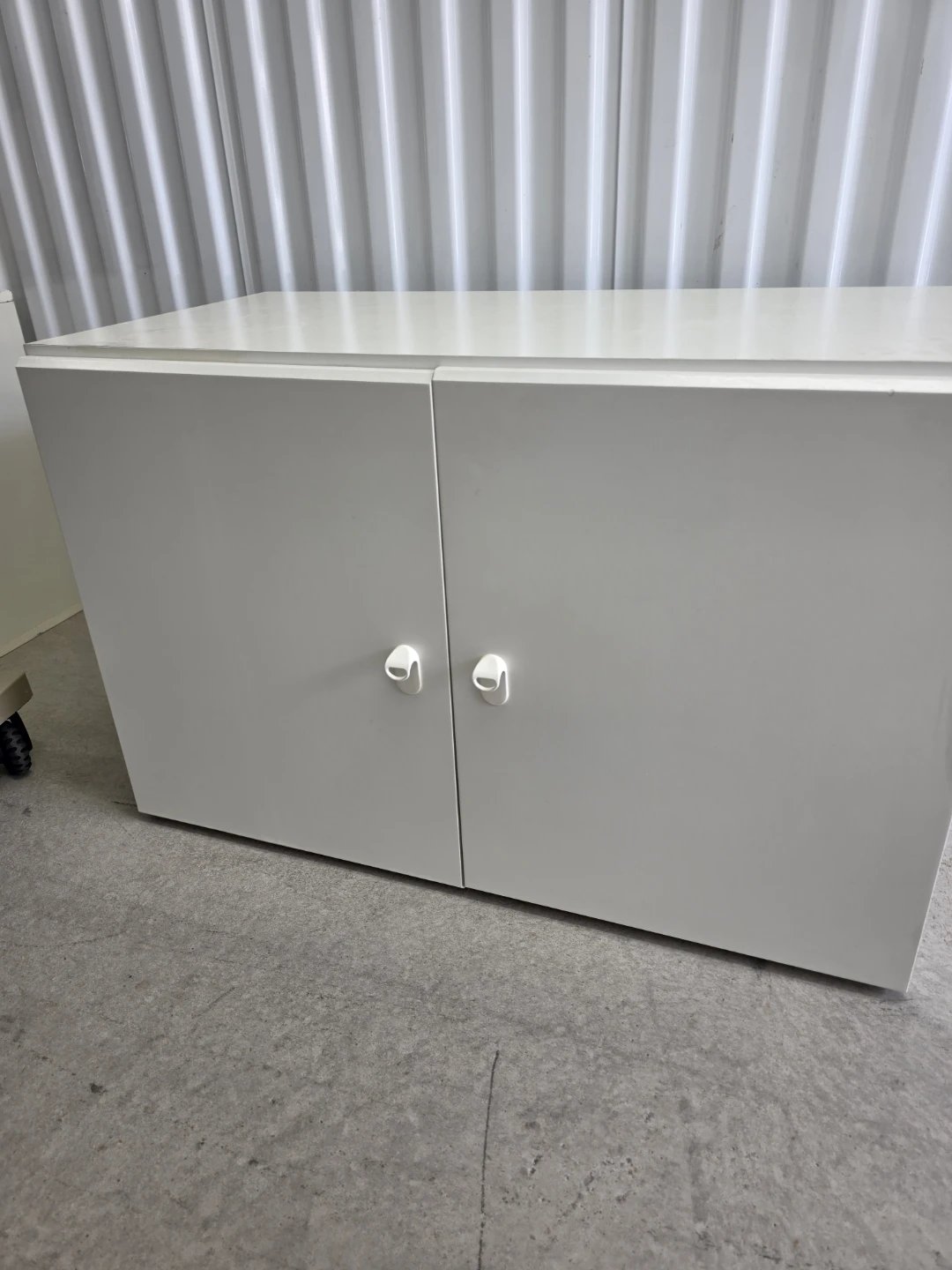 White  Cabinet 2pieces - photo 2