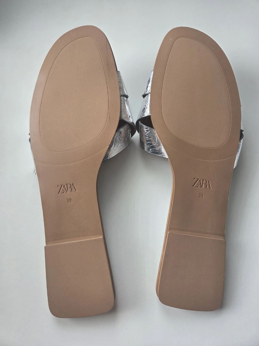Zara Flat Criss-Cross Metallic Leather Slider Sandals - photo 3