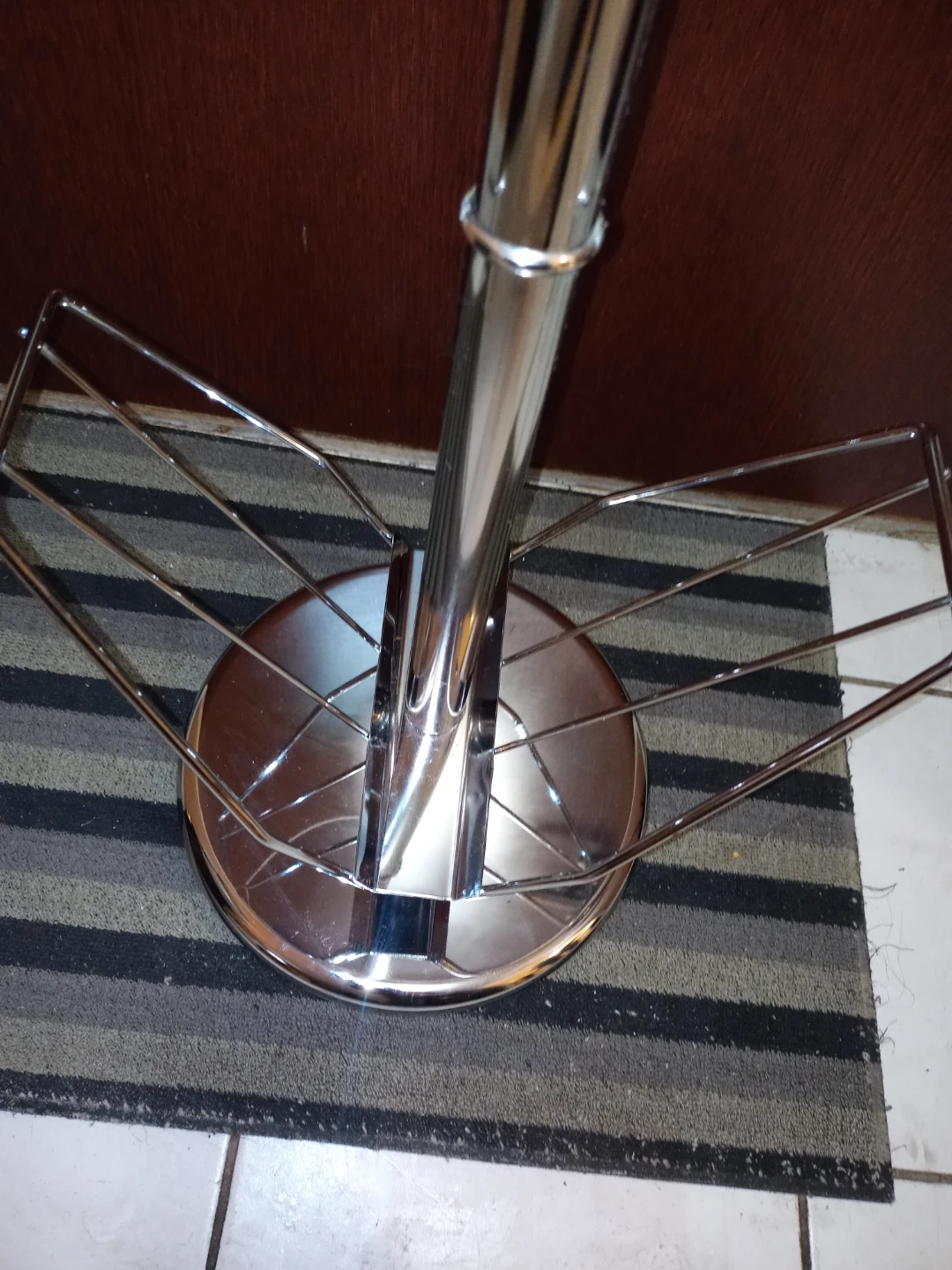 Chrome & Glass Table Stand With Magazine Rack - photo 4