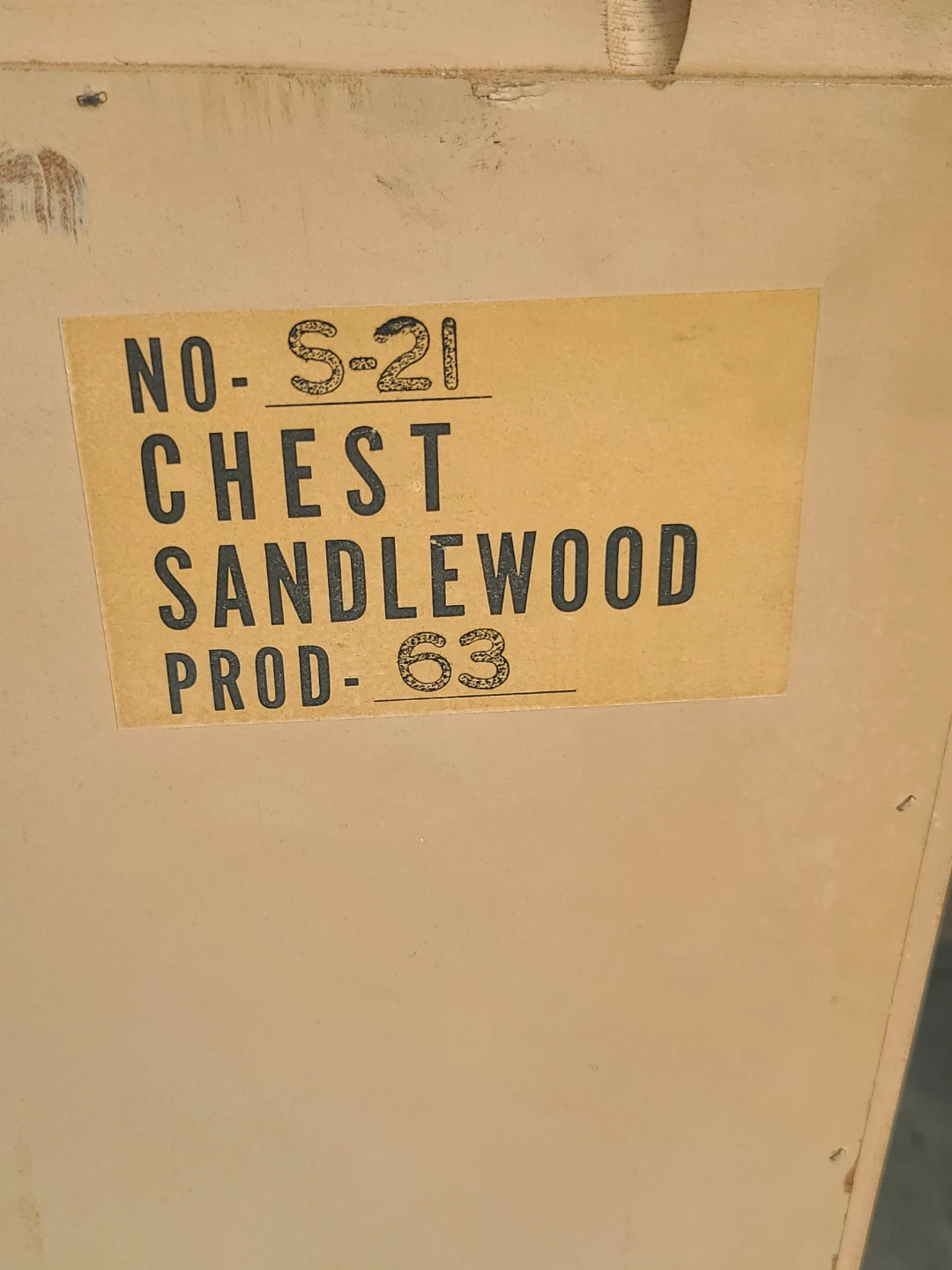 Mid-Century Modern Sandalwood Chest of Drawers - photo 4