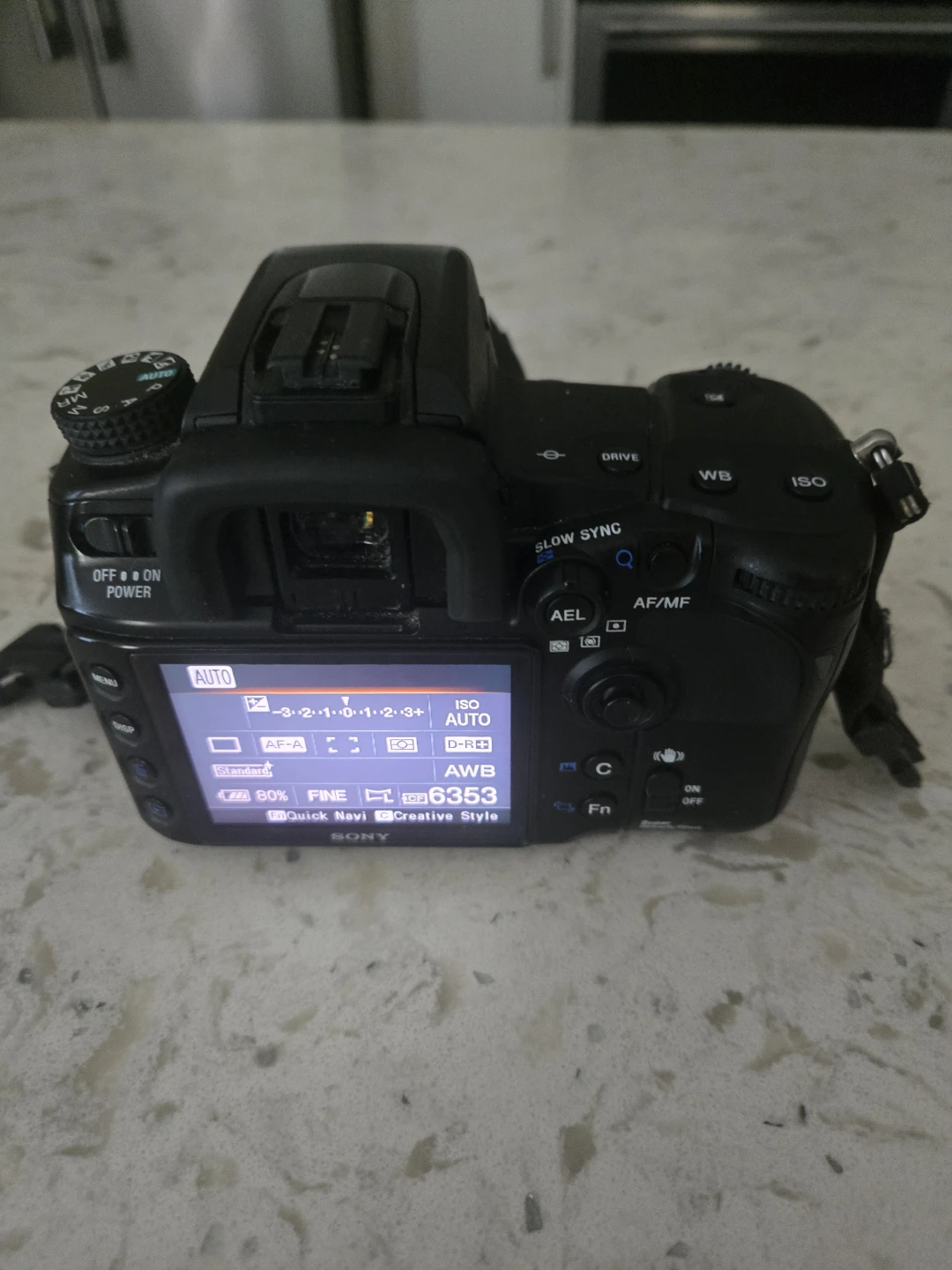 Sony DSLR a700 with 18-70mm Lens - photo 3