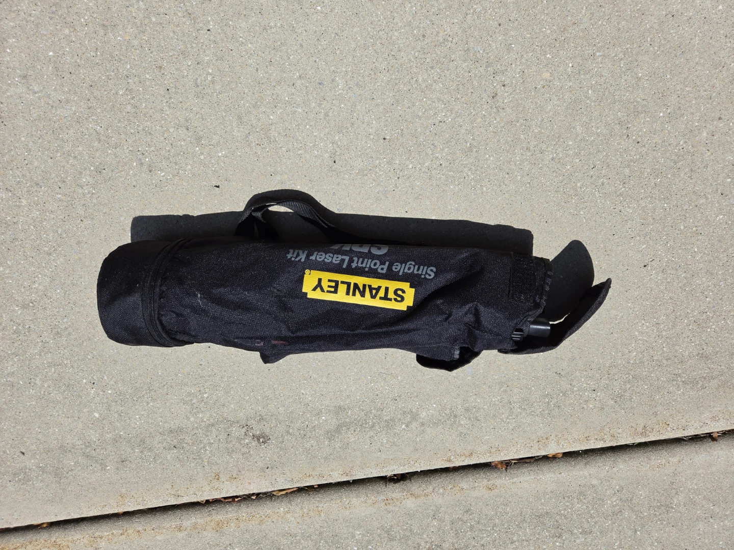 Stanley SPK Laser Level Kit w/ Tripod Case - photo 3