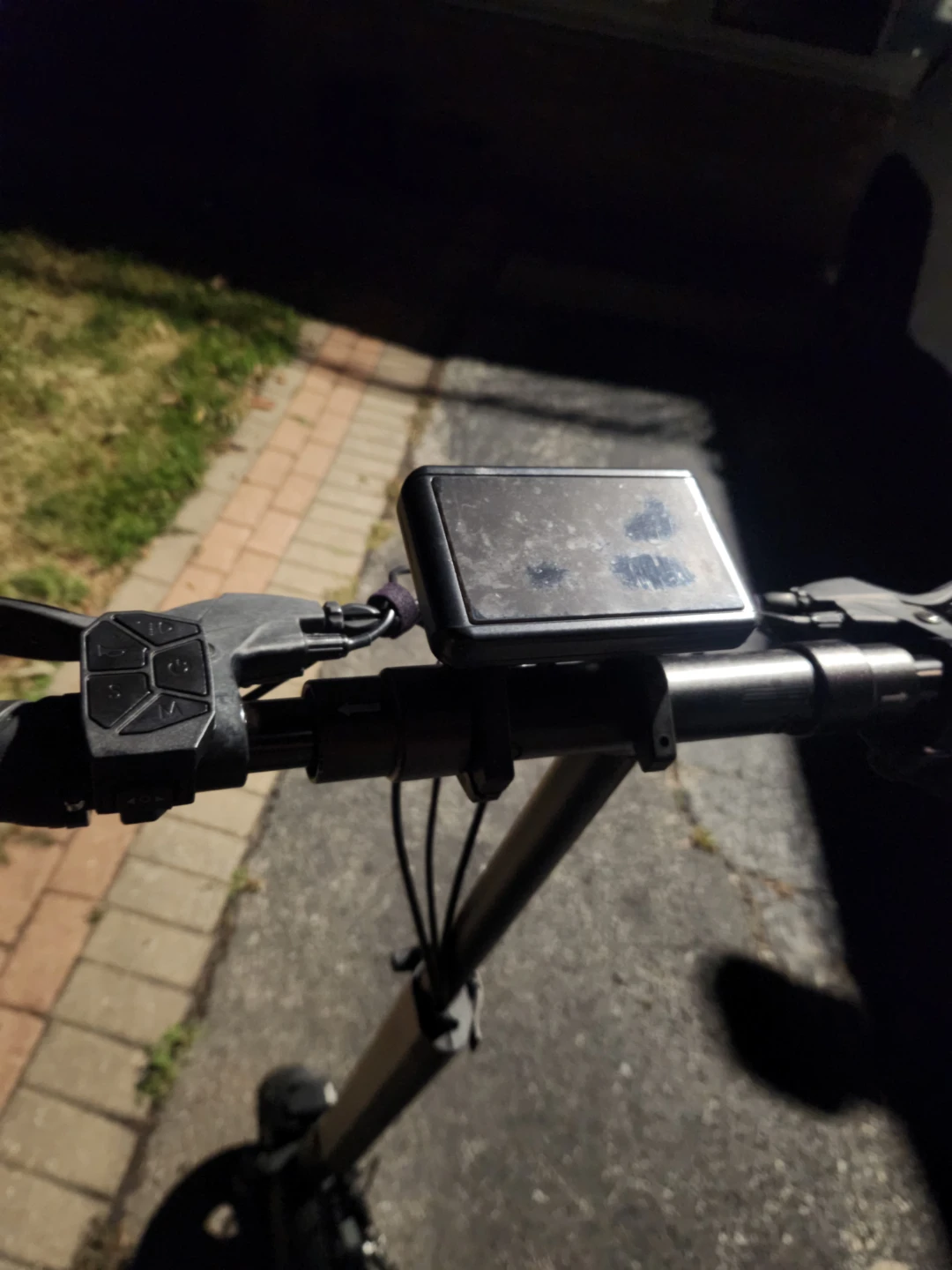 30mph e scooter - photo 2