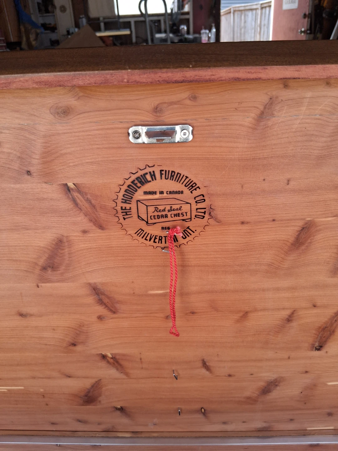 HonDERICK FURNITURE CO. LTD Cedar Chest - photo 3