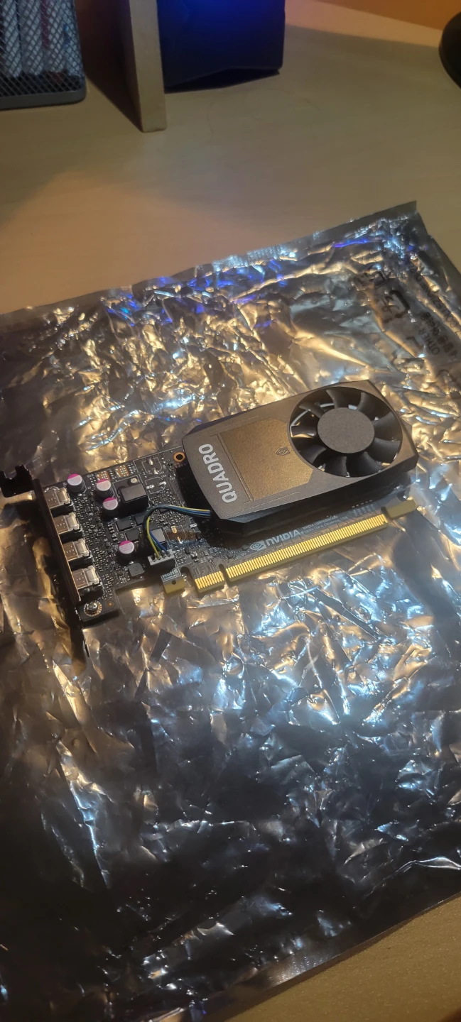 NVIDIA Quadro P1000 4GB Low-Profile Graphics Card + HDMI Adapter