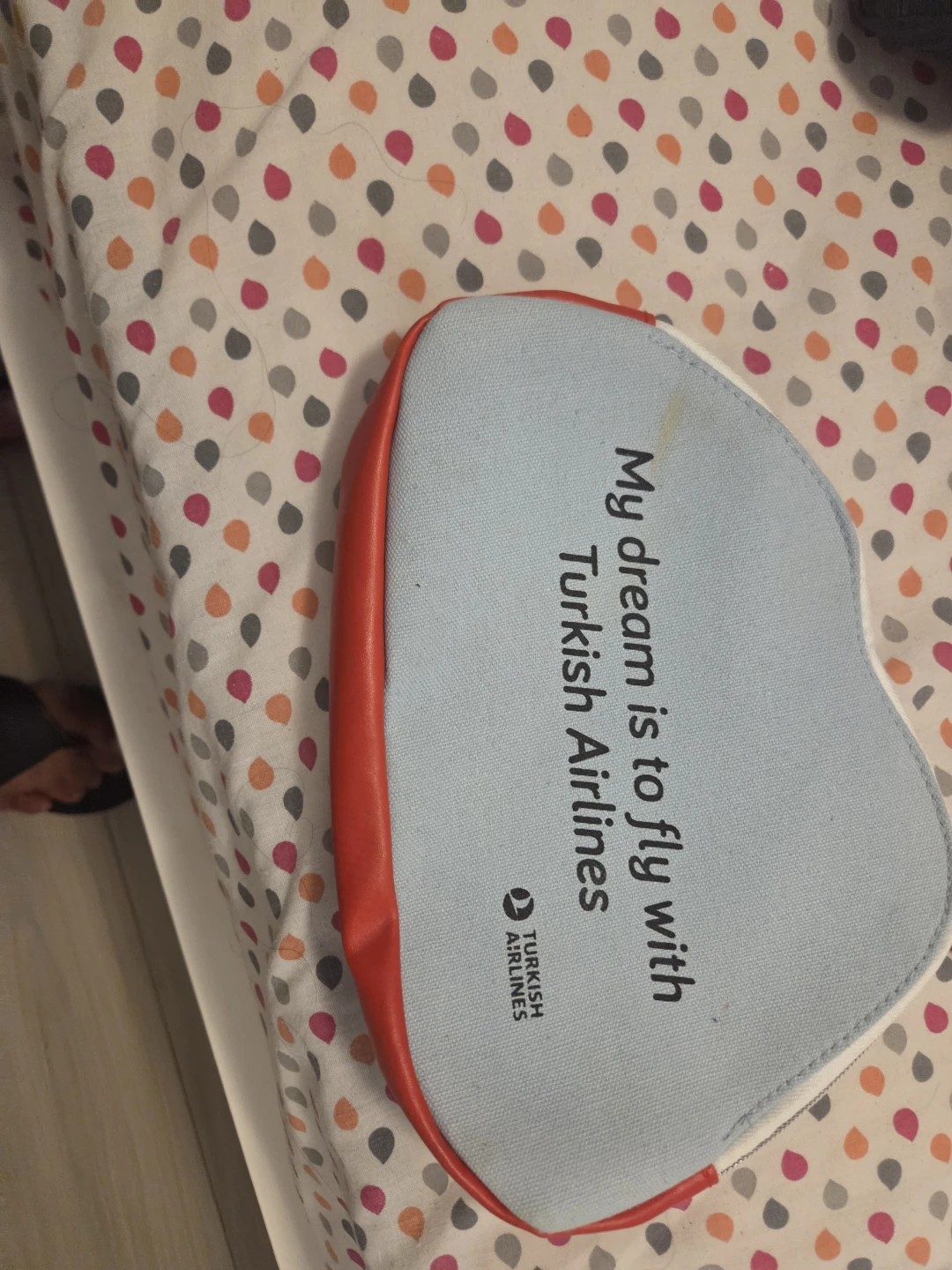 Turkish Airlines Pouch with - photo 3
