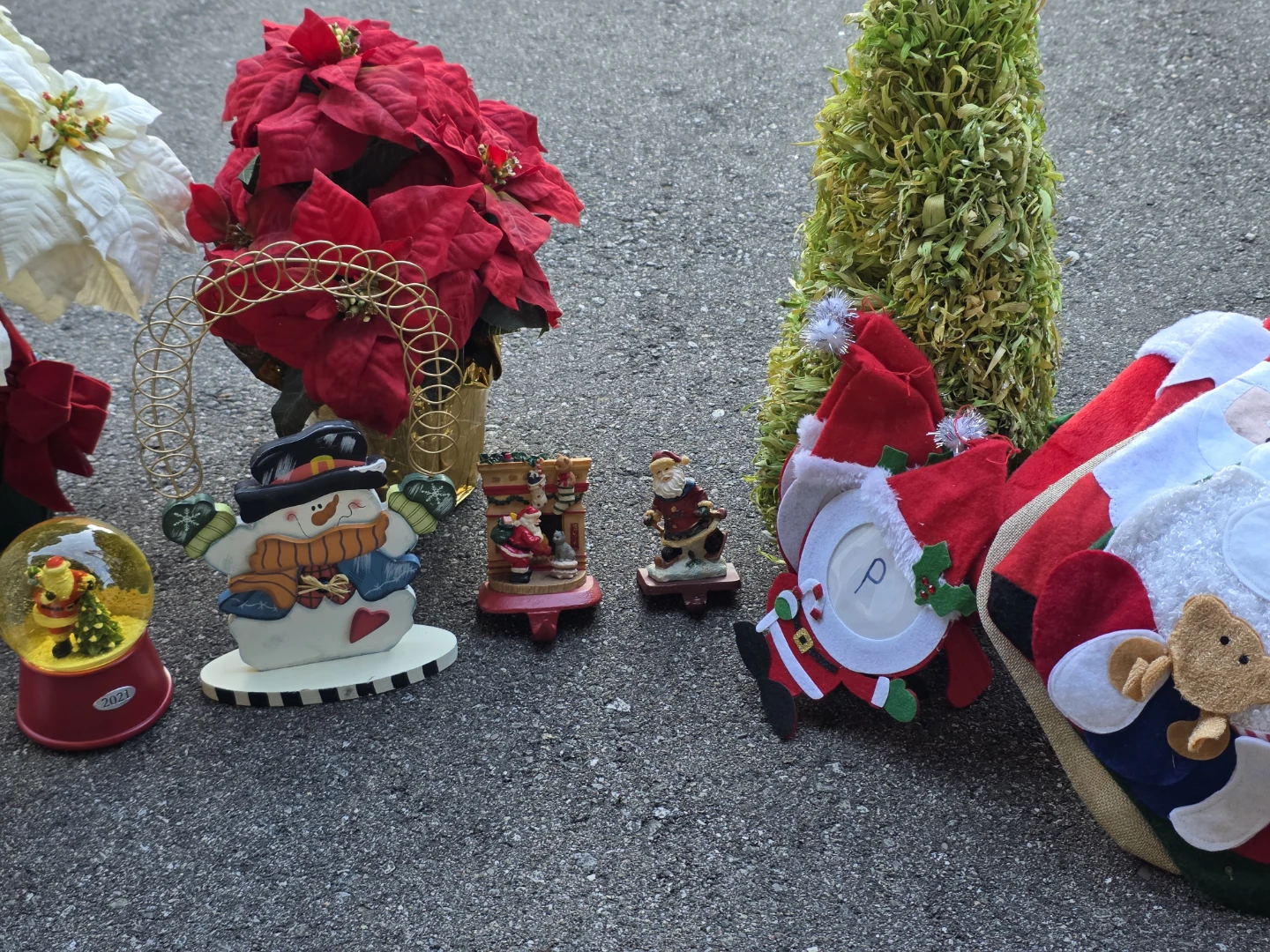 Assorted Christmas Decorations-Bundle Sale - photo 5