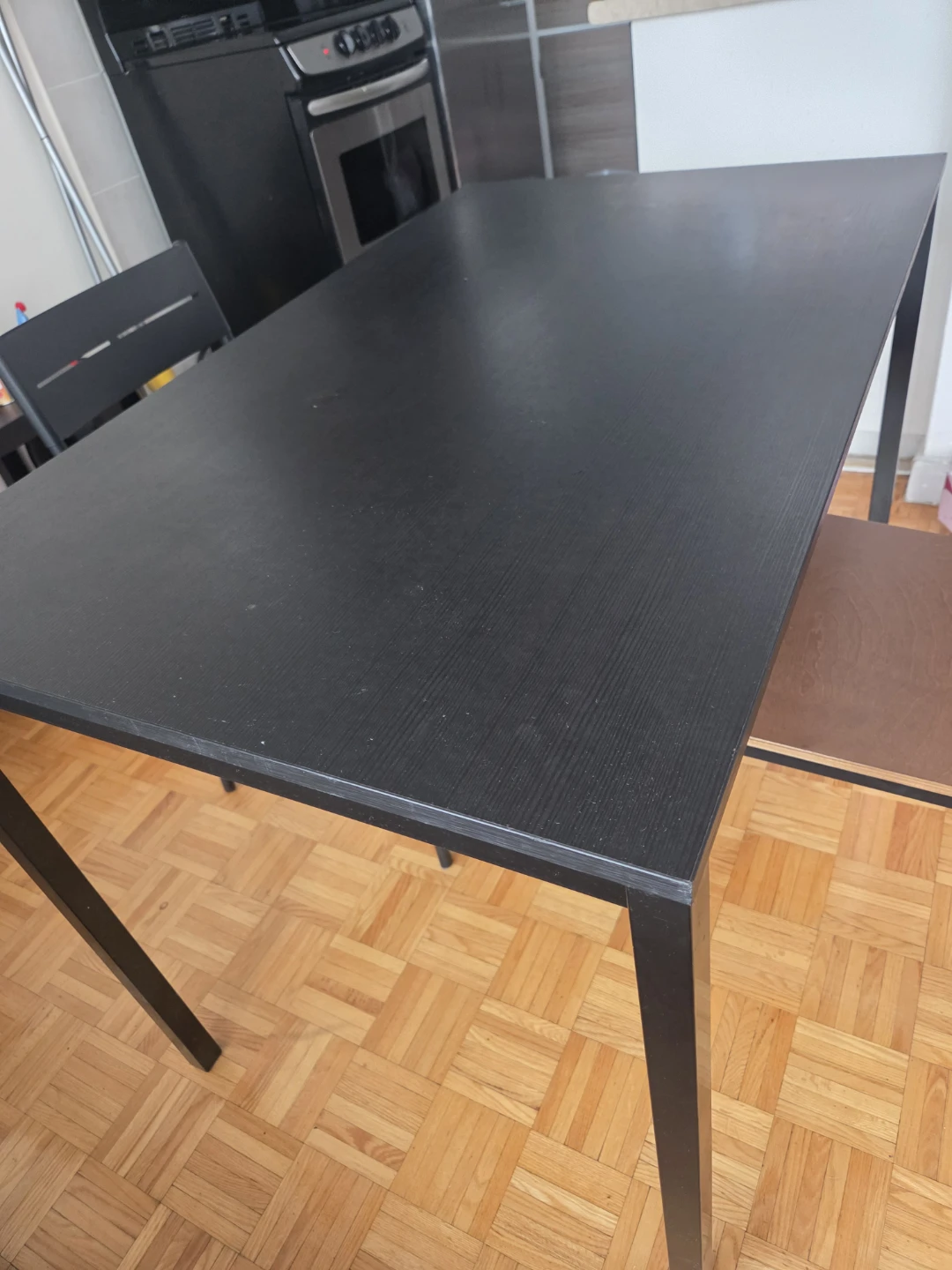 Moving sale - Dining table with two chairs - photo 4