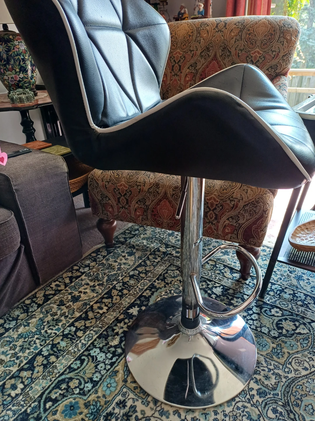 Black Bar Stool (Adjustable, set of 2) - photo 3