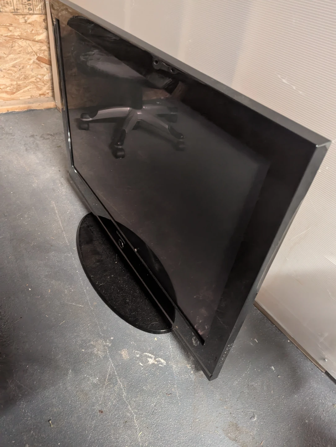 FIRST OFFER TAKES IT. NO POWER - Samsung 42" plasma HDTV