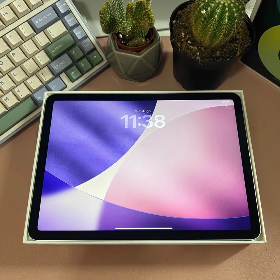 Apple iPad Air 4th Generation (64GB, Green)