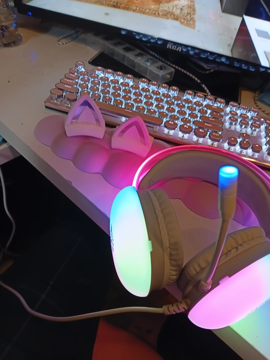 LED Cat Ear Headphones - photo 4