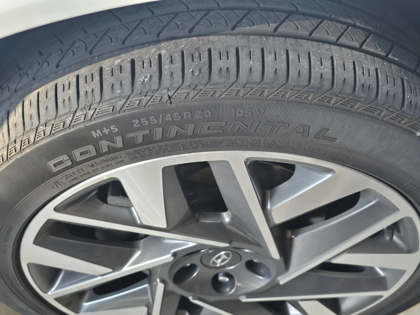 Continental 255/45R20 Tires - photo 2