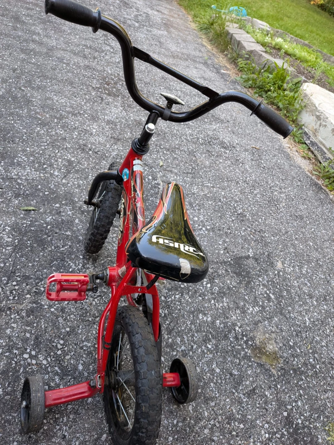 Red Movelo Kids Bike with Training Wheels - photo 2