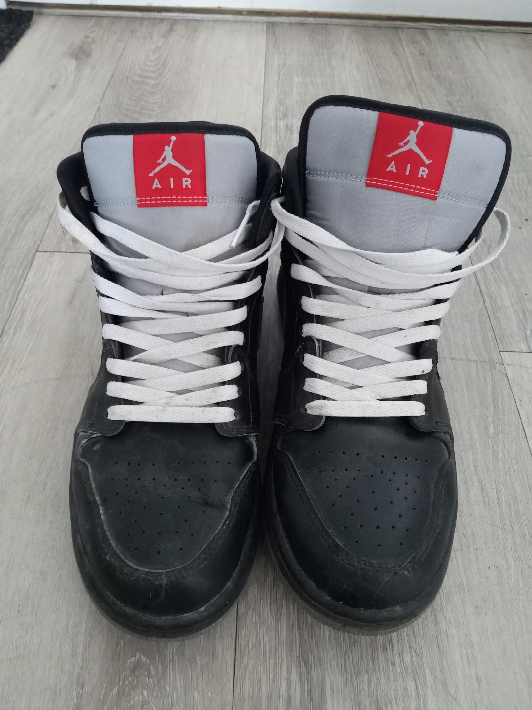 Mens- 9.5(Air Jordan 1 Mid Sneakers) - photo 3
