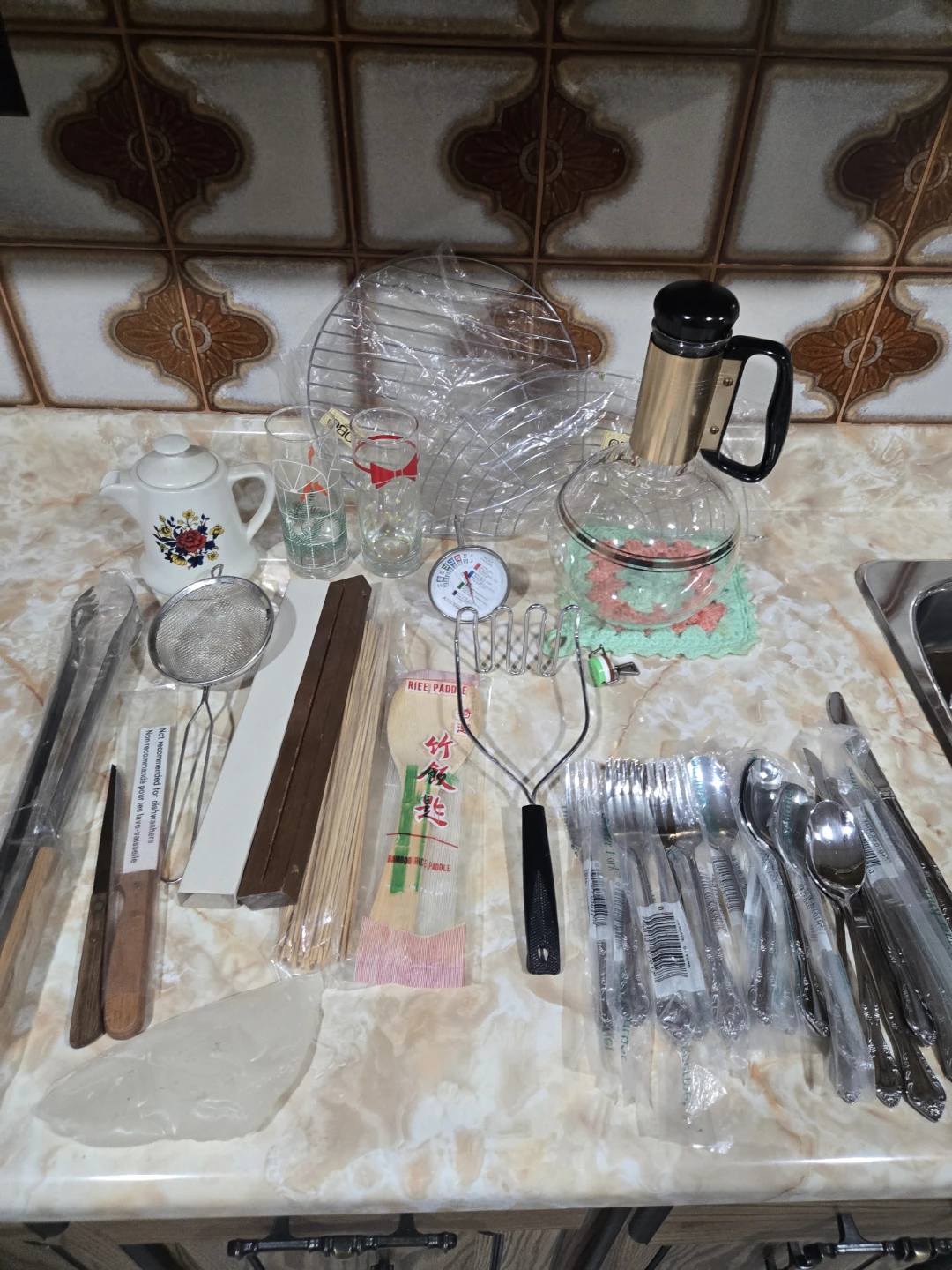Kitchen Utensil Lot - Tongs, Strainer, Cutlery Set & More