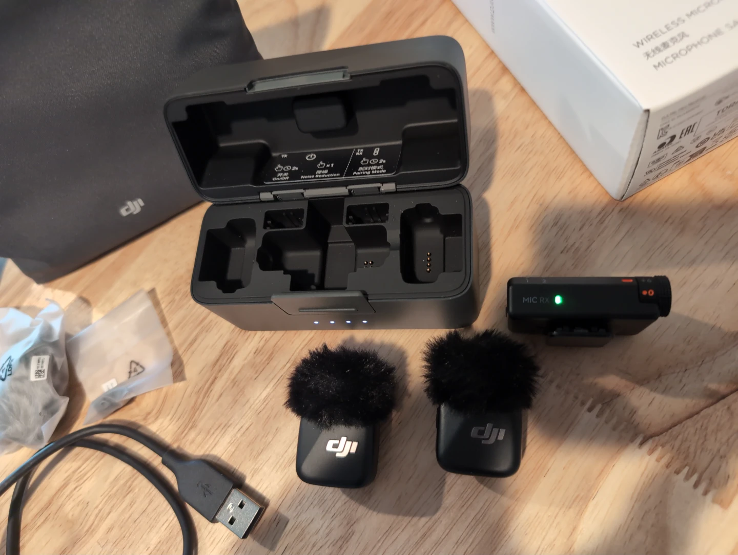 DJI Mic Mini (2 TX + 1 RX + Charger) NEW - photo 5
