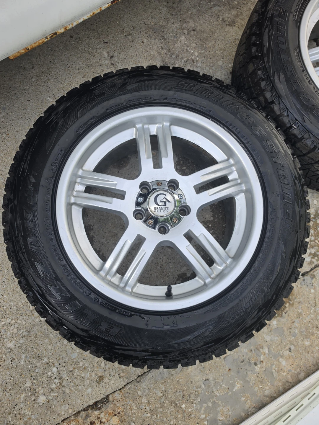 17 inch granite alloy rims wheels 5x114.3 5x4.5 bridgestone