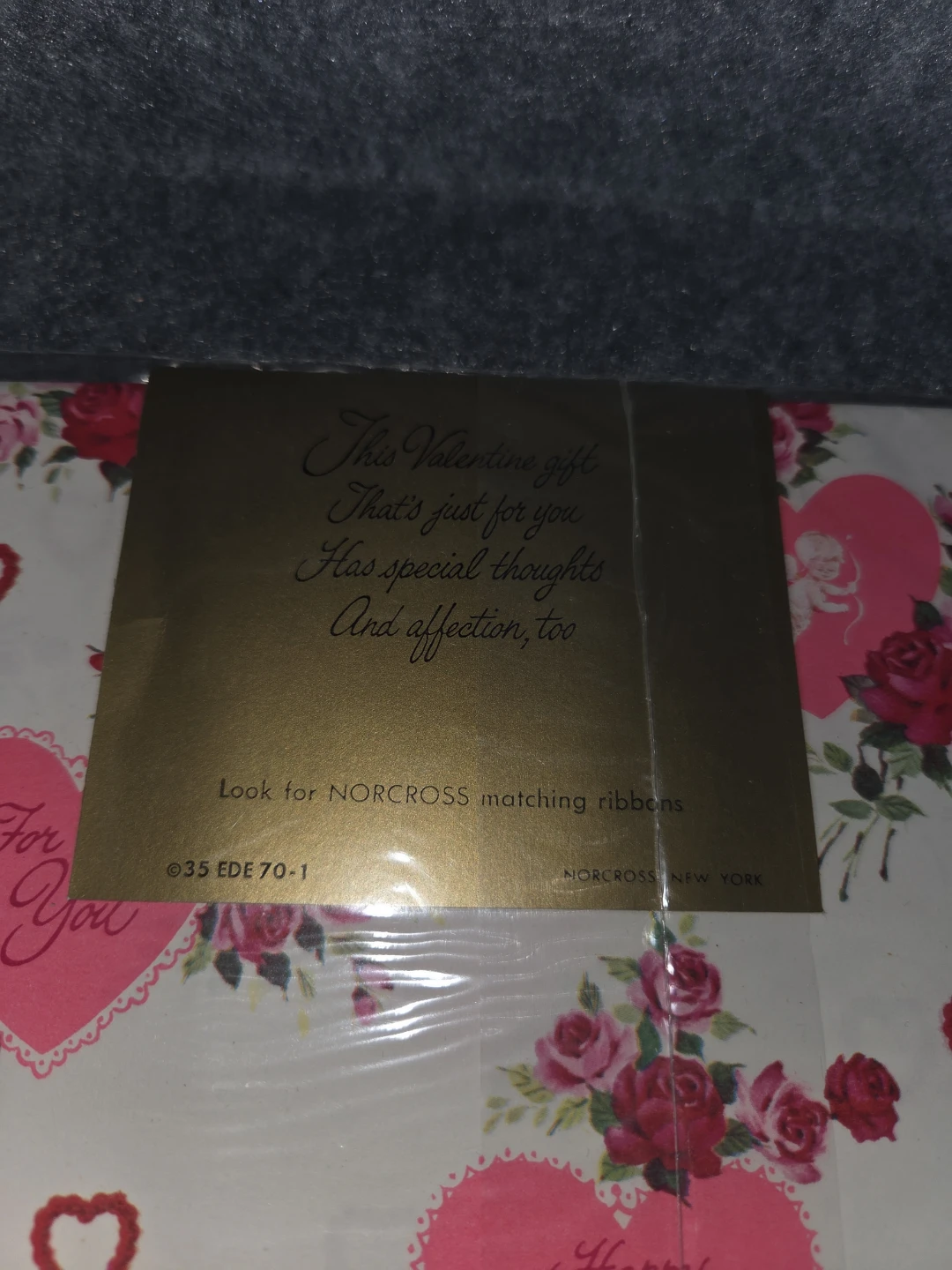 Norcross Valentine Gift 2 Gift Cards & 2 Sheets Gift Wrap - photo 5