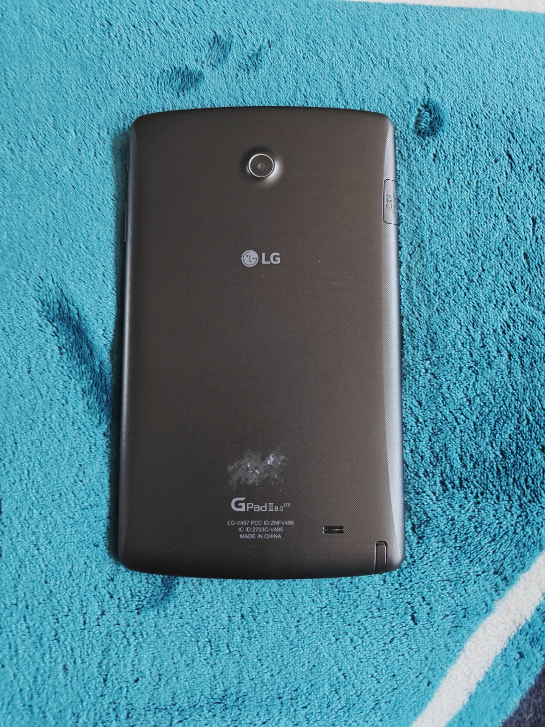 LG G Pad 8.0 with minor screen defects