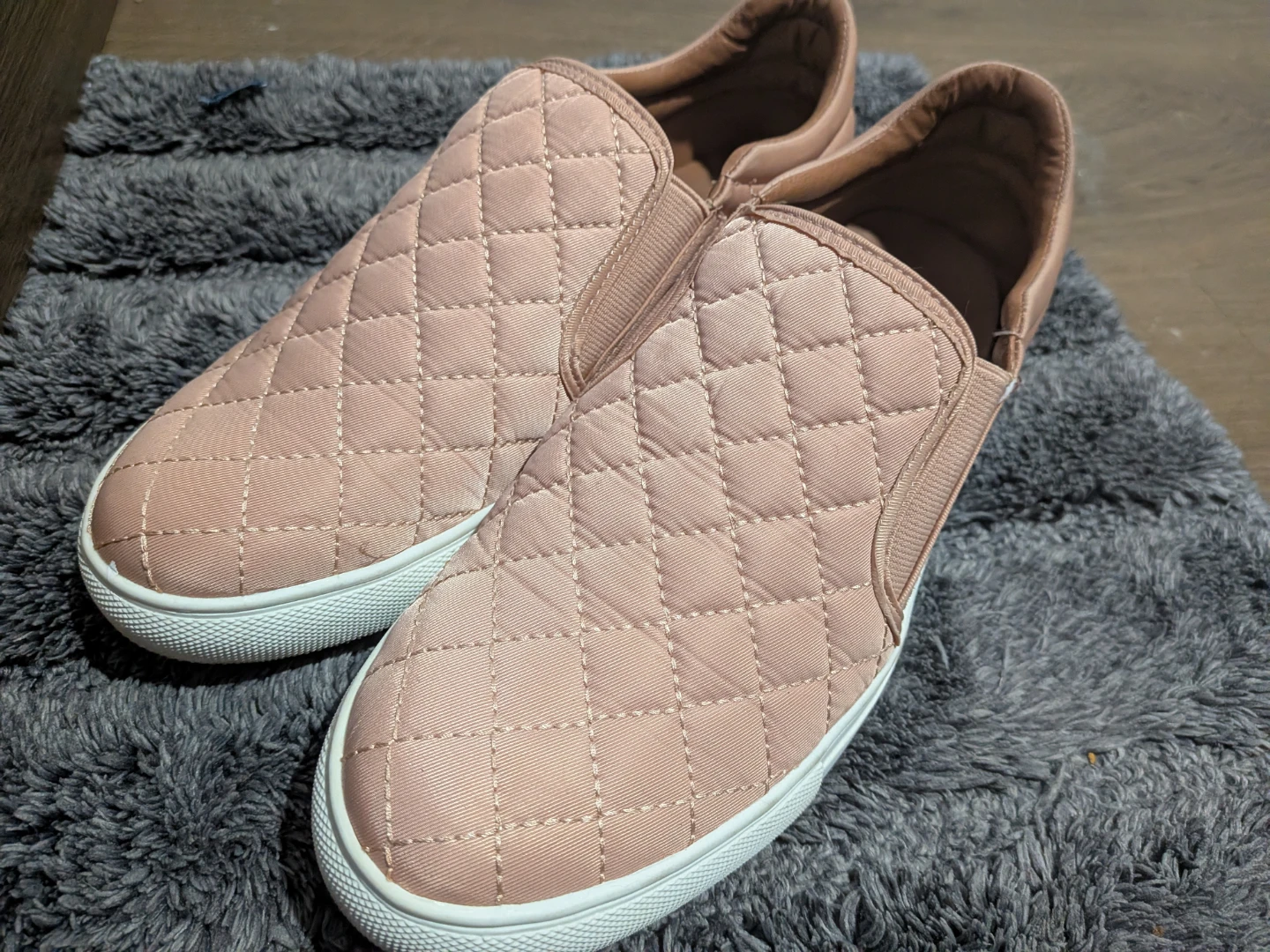 Steve Madden Ellen Quilted Slip-On Sneakers