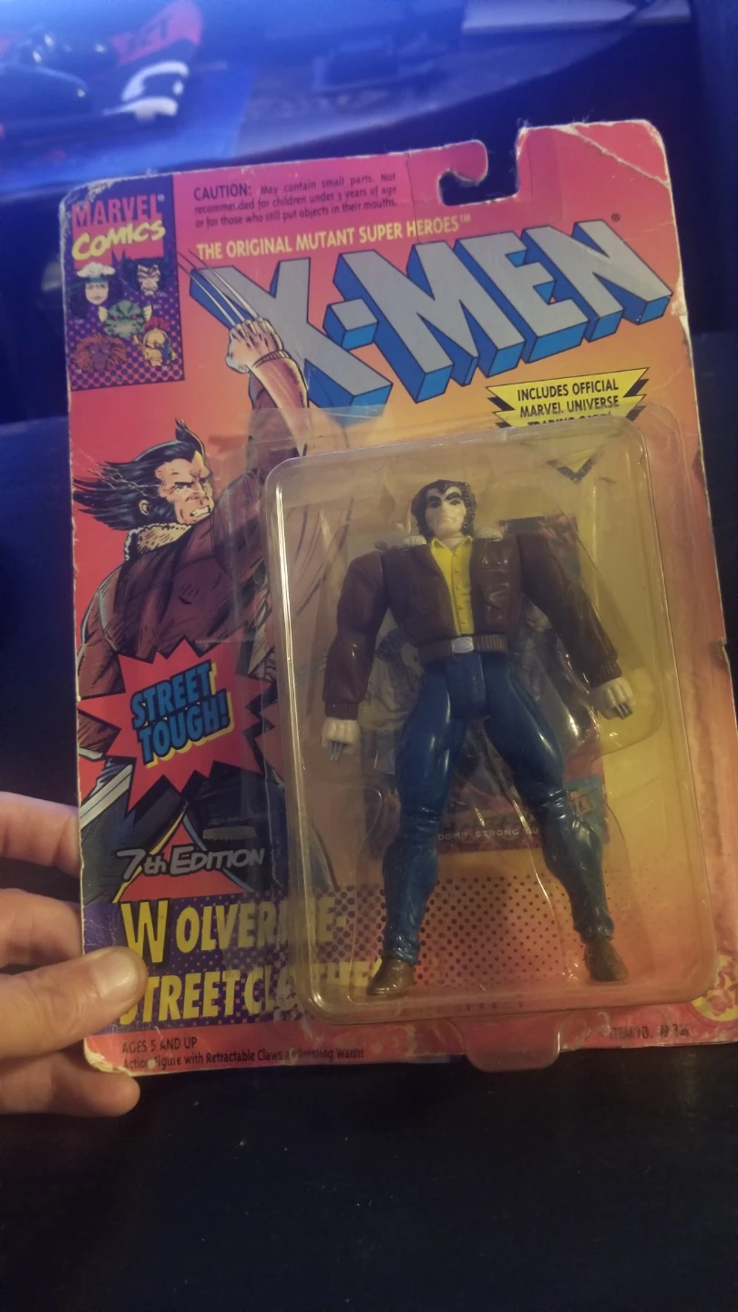 Marvel X-Men Wolverine "Street Tough" Action Figure