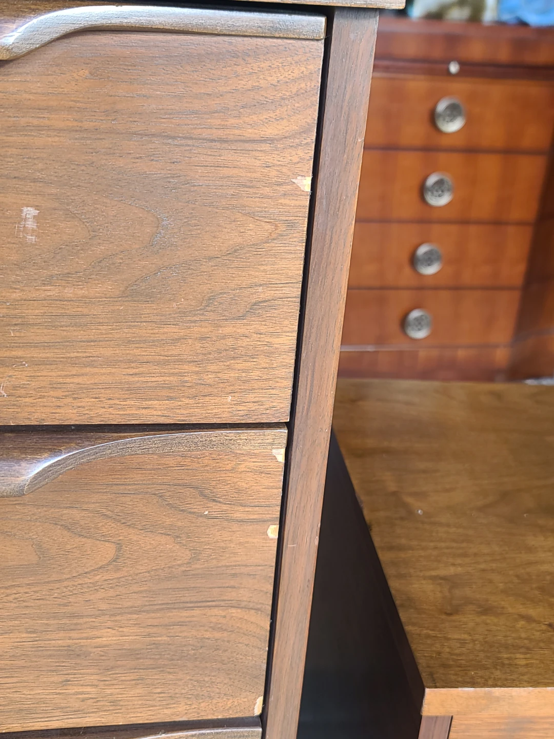 Mid-Century Modern Walnut Dresser & Nightstand Set - photo 3