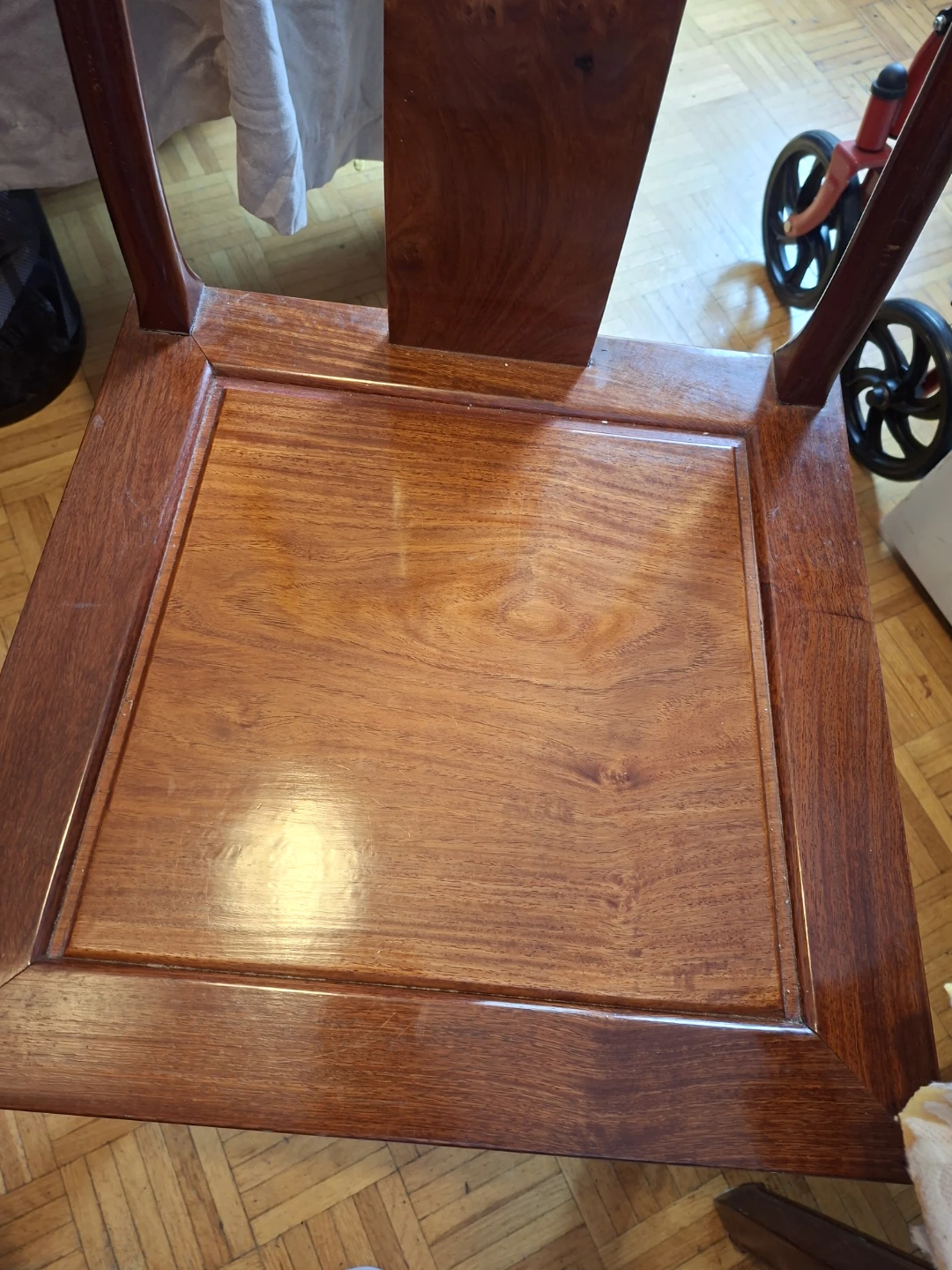 Wooden Accent Chair with Carving - photo 3