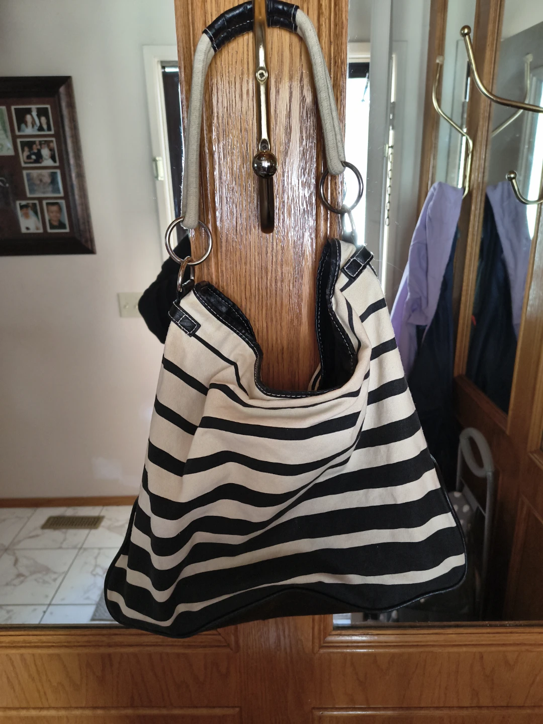 Striped floral hobo handbag - photo 4