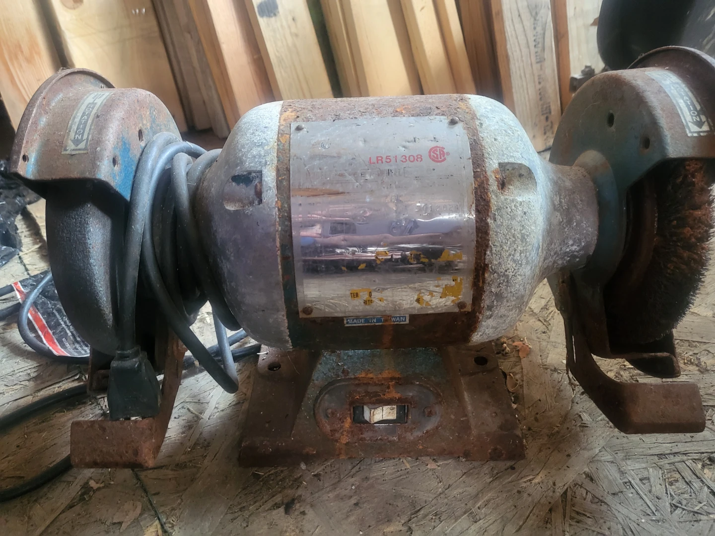 Bench Grinder with Wire Wheel - photo 2